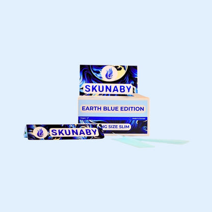 „Skunaby EarthBlueEdition 40x Box – King Size Longpapers im Vorrat“